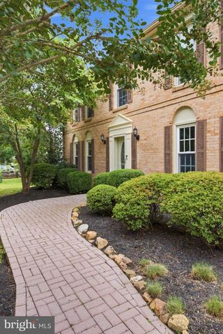 14800 PEBBLESTONE DR, Silver Spring, MD 20905