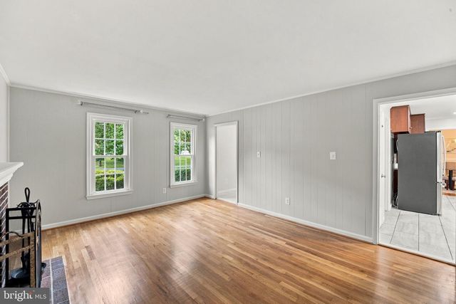 14800 PEBBLESTONE DR, Silver Spring, MD 20905