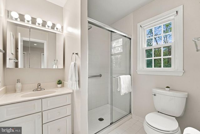 14800 PEBBLESTONE DR, Silver Spring, MD 20905