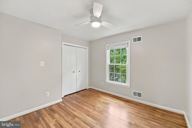 14800 PEBBLESTONE DR, Silver Spring, MD 20905