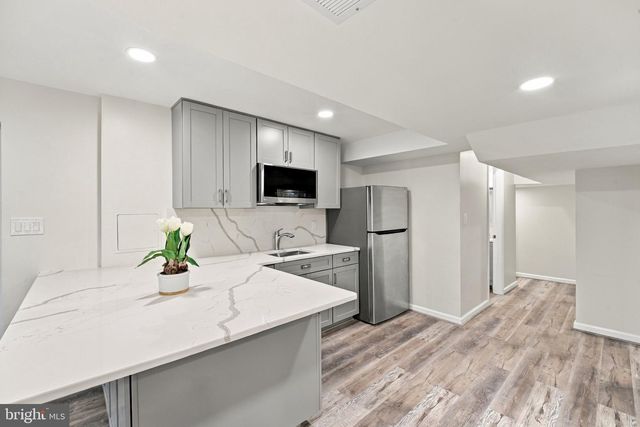 14800 PEBBLESTONE DR, Silver Spring, MD 20905
