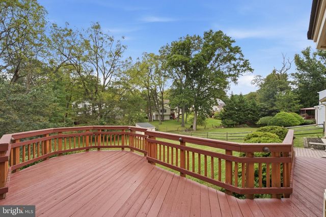 14800 PEBBLESTONE DR, Silver Spring, MD 20905