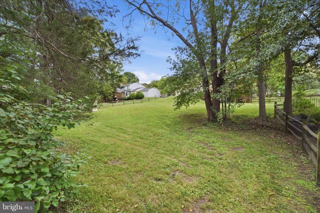14800 PEBBLESTONE DR, Silver Spring, MD 20905
