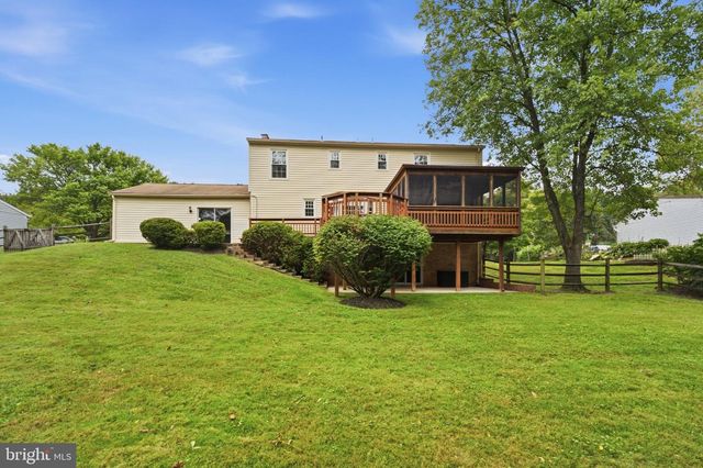 14800 PEBBLESTONE DR, Silver Spring, MD 20905
