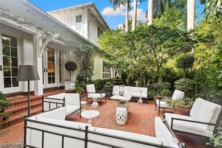 1800 Gordon DR, Naples, FL 34102