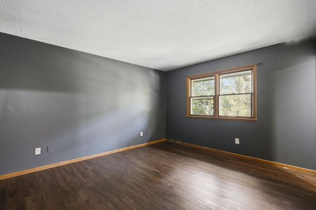 2814 Crosstown Boulevard NE, Andover, MN 55304