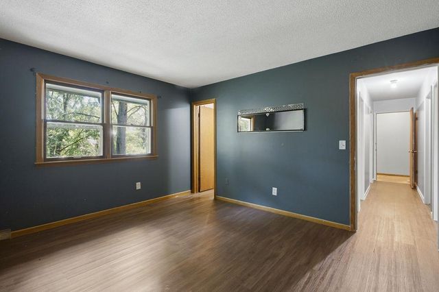 2814 Crosstown Boulevard NE, Andover, MN 55304