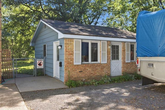 2814 Crosstown Boulevard NE, Andover, MN 55304