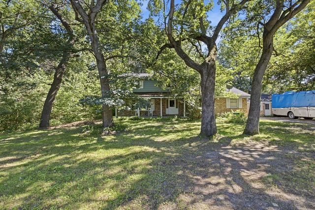 2814 Crosstown Boulevard NE, Andover, MN 55304
