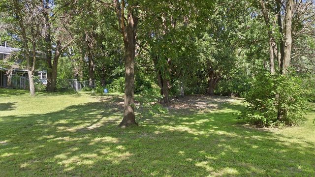 2814 Crosstown Boulevard NE, Andover, MN 55304