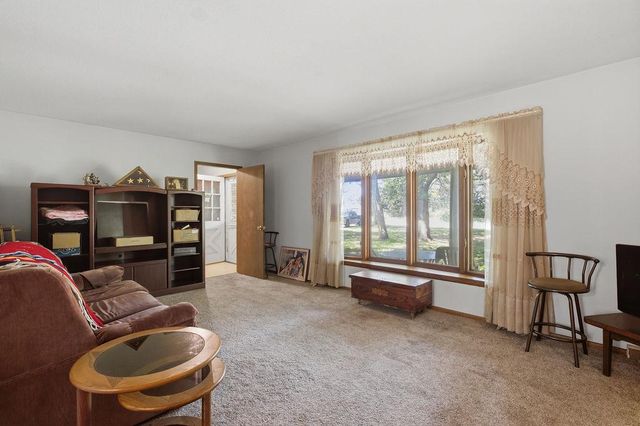 2814 Crosstown Boulevard NE, Andover, MN 55304
