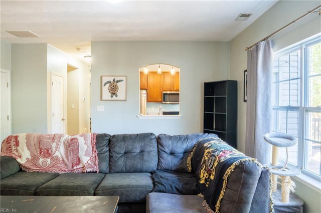 8159 Beckwith DR, Hayes, VA 23072