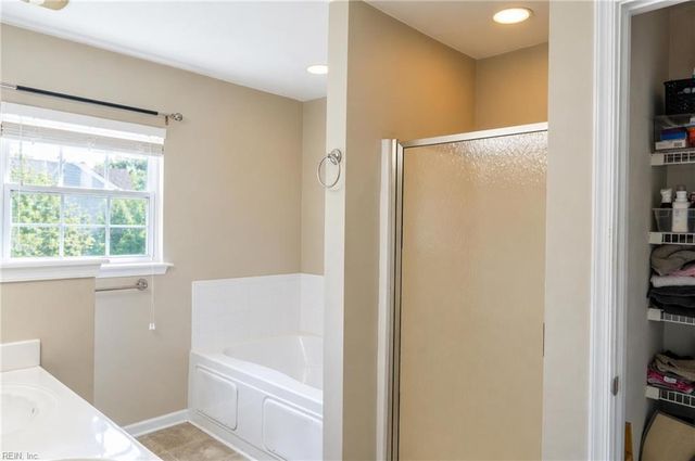 8159 Beckwith DR, Hayes, VA 23072