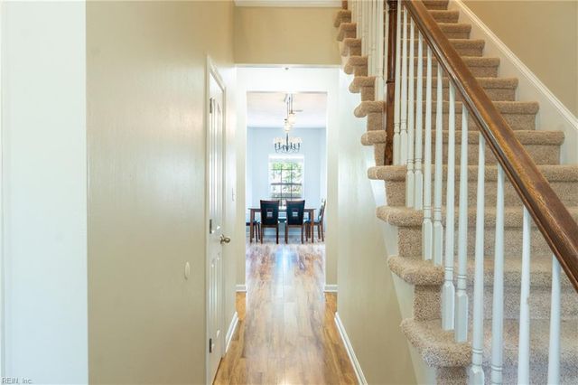 8159 Beckwith DR, Hayes, VA 23072