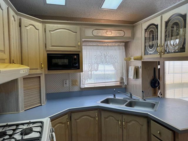 420 Skyline Drive, Edgerton, WI 53534