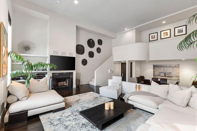 201 Newbury Street 202, Boston, MA 02116