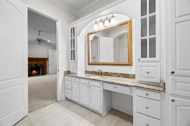 1500 Lotus Ln, Longview, TX 75604