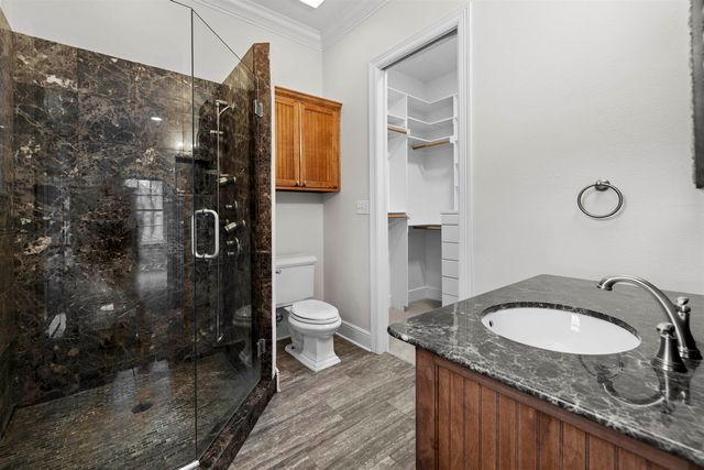 1500 Lotus Ln, Longview, TX 75604