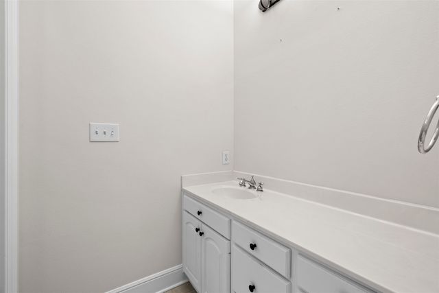 1500 Lotus Ln, Longview, TX 75604