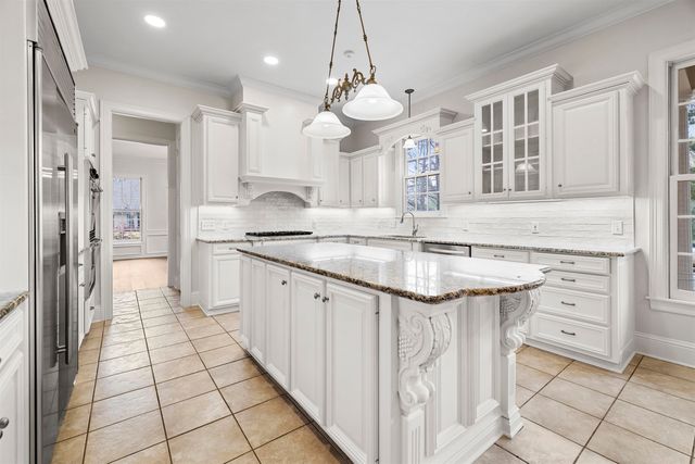 1500 Lotus Ln, Longview, TX 75604