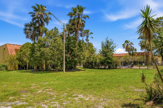 3857 MISSION Drive 3, Jacksonville, FL 32217