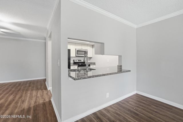3857 MISSION Drive 3, Jacksonville, FL 32217