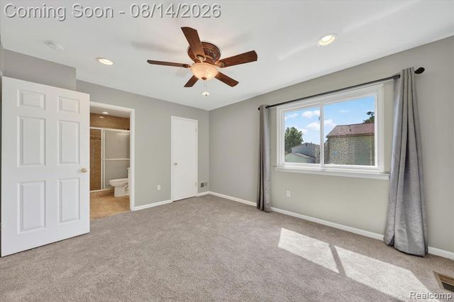 2824 Roundtree Drive, Troy, MI 48083