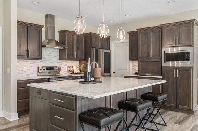 14379 Whisper Rock Boulevard, Fort Wayne, IN 46845