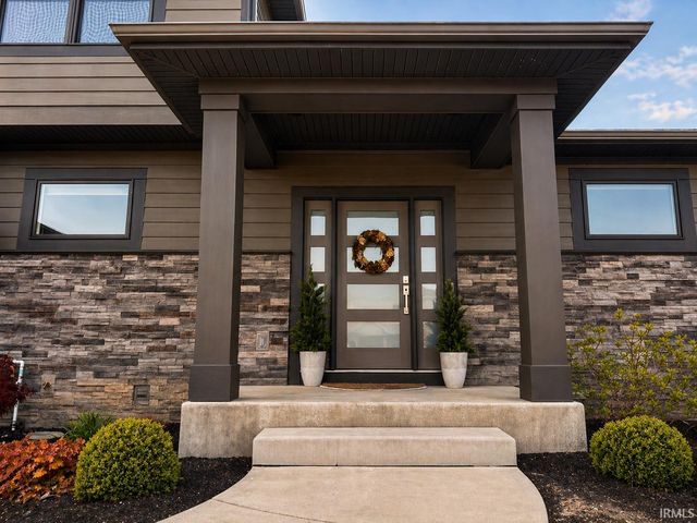 14379 Whisper Rock Boulevard, Fort Wayne, IN 46845