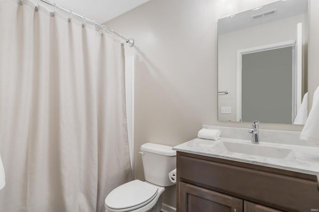 14379 Whisper Rock Boulevard, Fort Wayne, IN 46845