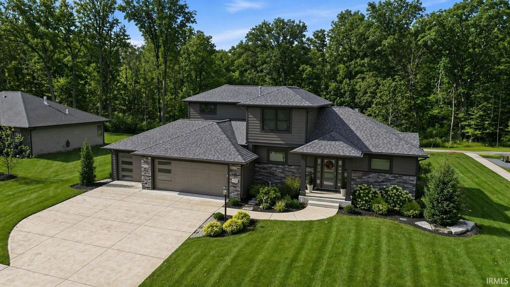 14379 Whisper Rock Boulevard, Fort Wayne, IN 46845
