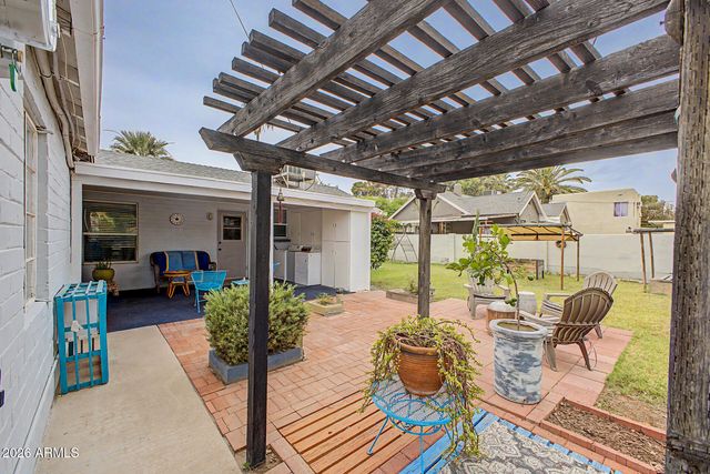 126 W 3RD Place, Mesa, AZ 85201