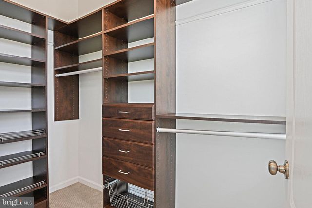 42350 BENFOLD SQ, Brambleton, VA 20148