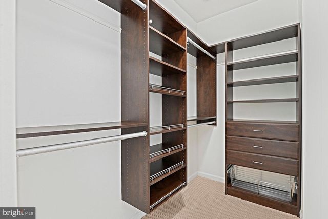 42350 BENFOLD SQ, Brambleton, VA 20148