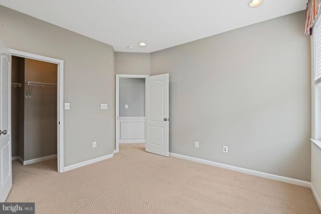 42350 BENFOLD SQ, Brambleton, VA 20148