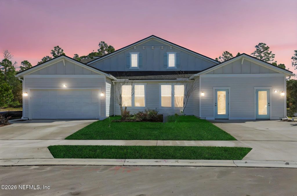 18 BIG PINE Drive, Palm Coast, FL 32164