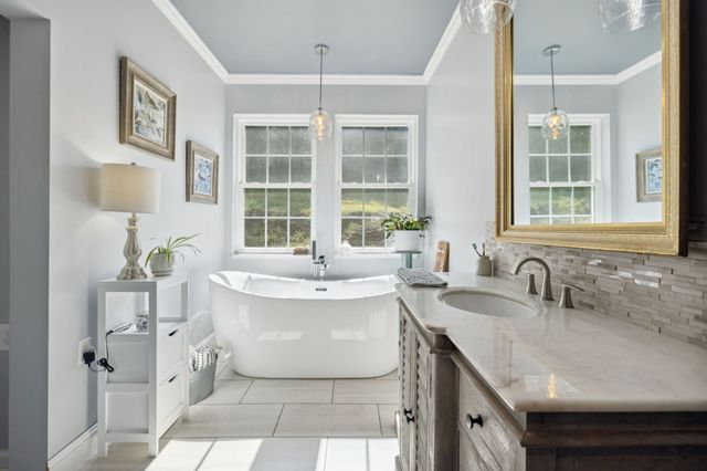 2658 Sycamore Valley Rd, Pleasant Shade, TN 37145