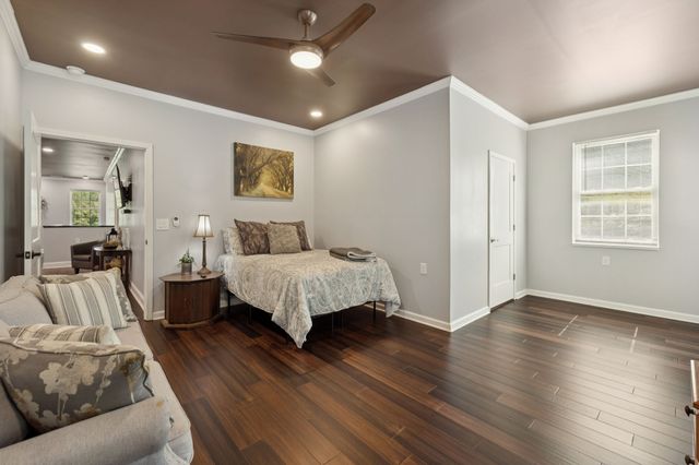 2658 Sycamore Valley Rd, Pleasant Shade, TN 37145