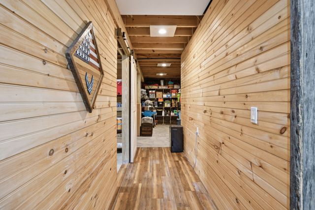 2658 Sycamore Valley Rd, Pleasant Shade, TN 37145