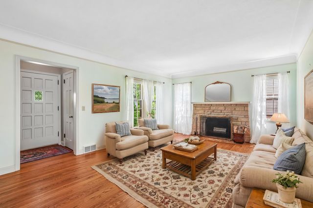 4227 York Avenue N, Robbinsdale, MN 55422