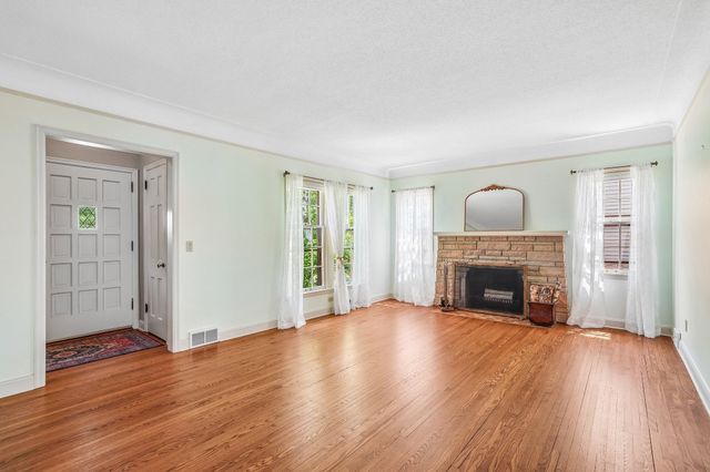 4227 York Avenue N, Robbinsdale, MN 55422