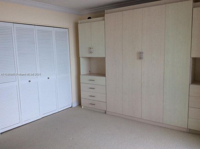 2333 Brickell Ave 2215, Miami, FL 33129