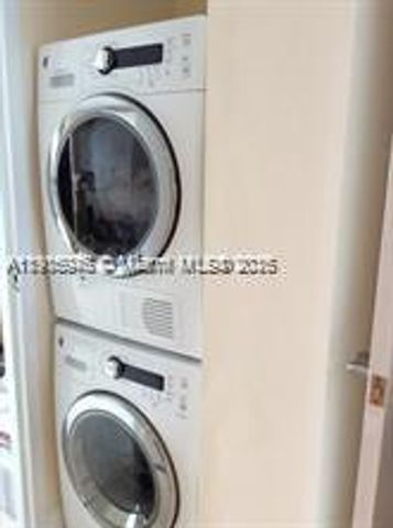 2333 Brickell Ave 2215, Miami, FL 33129