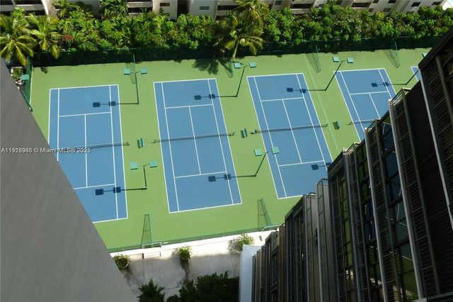 2333 Brickell Ave 2215, Miami, FL 33129