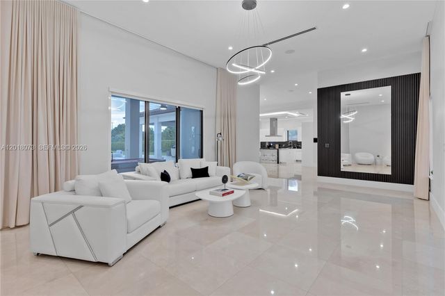 320 SW 125th Avenue, Miami, FL 33184