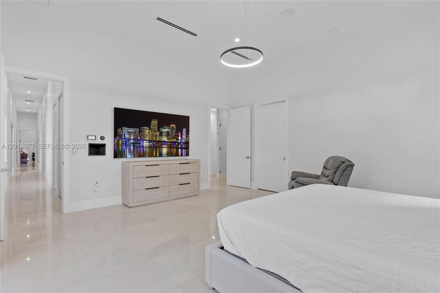 320 SW 125th Avenue, Miami, FL 33184