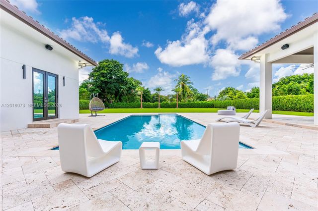 320 SW 125th Avenue, Miami, FL 33184