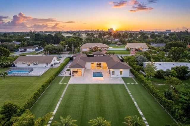 320 SW 125th Avenue, Miami, FL 33184