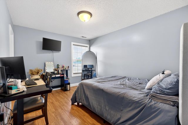 887 Champion Ferry Rd, Gaffney, SC 29341