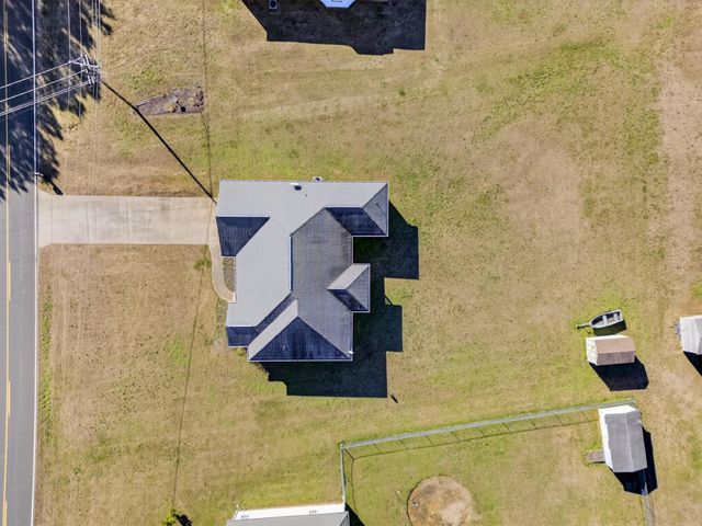 887 Champion Ferry Rd, Gaffney, SC 29341